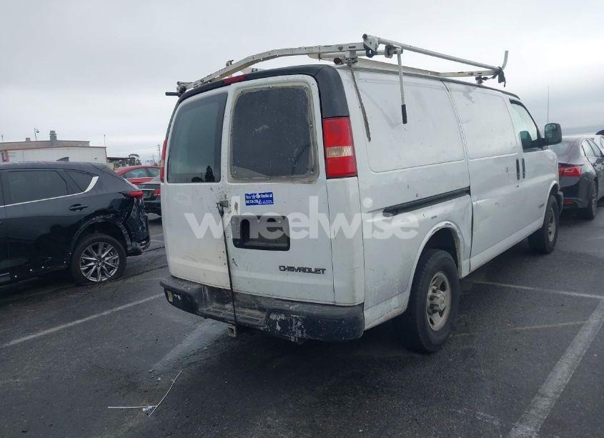 Photo 4 of 2003 Chevrolet Express (VIN 1GCHG35U031127244)