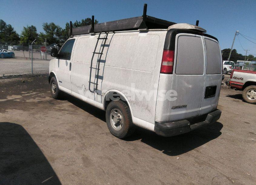 Photo 3 of 2006 Chevrolet Express WORK VAN (VIN 1GCHG35U261156913)