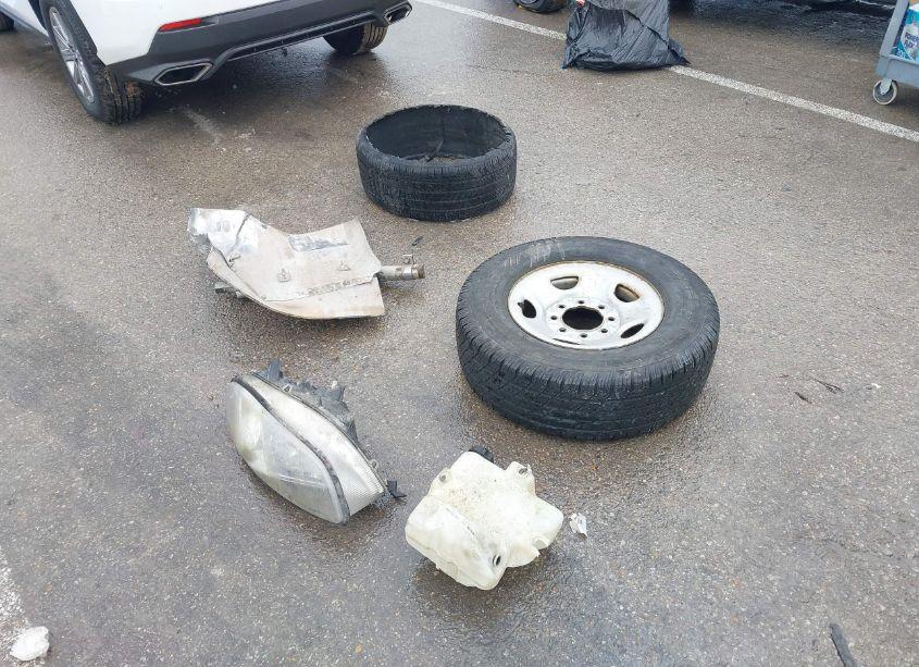 Photo 12 of 2006 Chevrolet Express WORK VAN (VIN 1GCHG35U261248698)