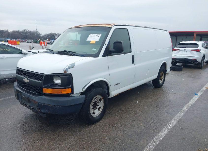 Photo 2 of 2006 Chevrolet Express WORK VAN (VIN 1GCHG35U261248698)