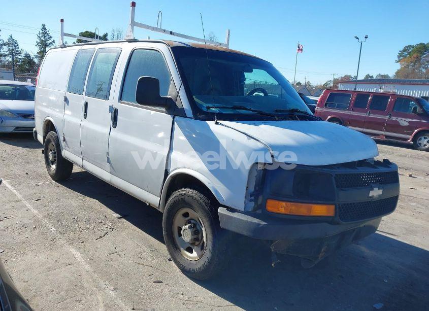 2006 Chevrolet Express WORK VAN (VIN 1GCHG35U561152516) main photo