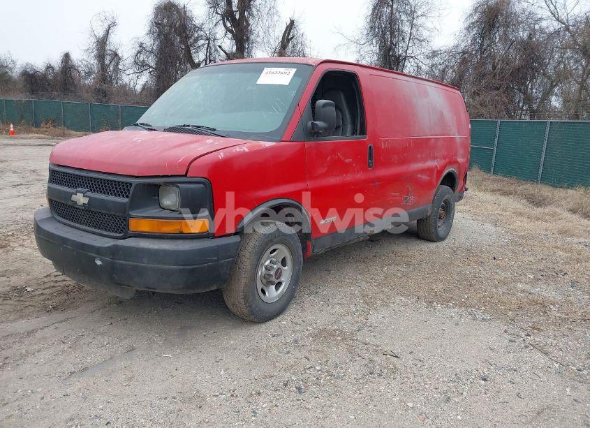 Photo 2 of 2003 Chevrolet Express (VIN 1GCHG35U631188095)
