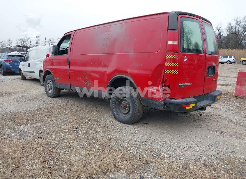 Photo 3 of 2003 Chevrolet Express (VIN 1GCHG35U631188095)