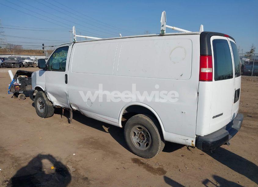 Photo 3 of 2007 Chevrolet Express WORK VAN (VIN 1GCHG35U671208450)