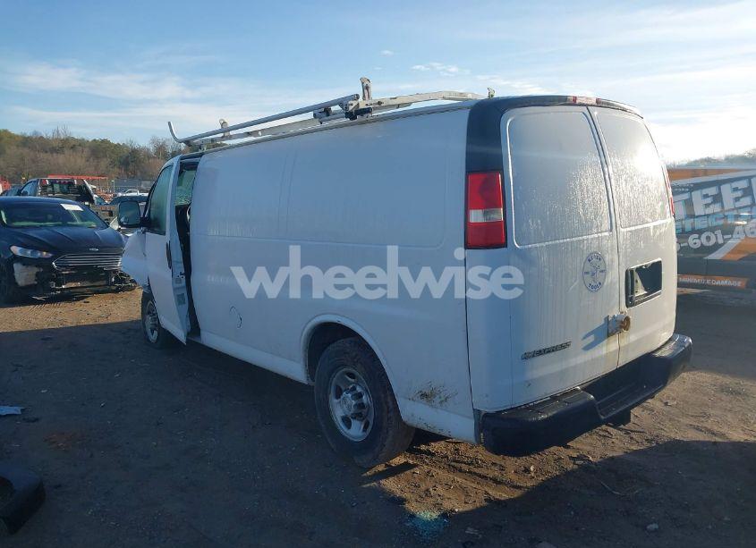 Photo 3 of 2007 Chevrolet Express WORK VAN (VIN 1GCHG35U871105580)