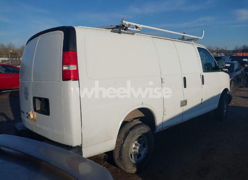 Photo 4 of 2007 Chevrolet Express WORK VAN (VIN 1GCHG35U871105580)