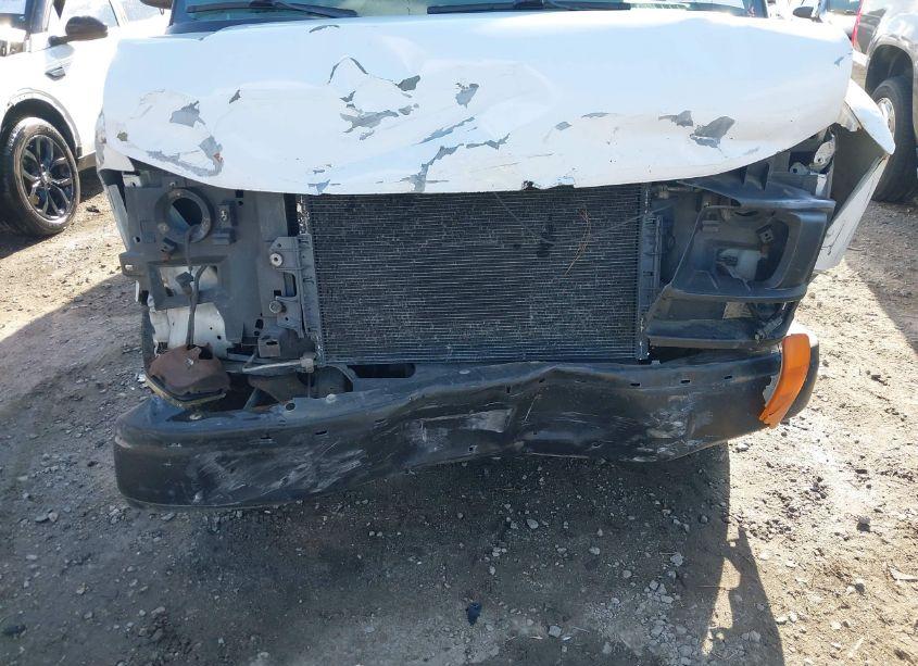 Photo 6 of 2006 Chevrolet Express WORK VAN (VIN 1GCHG35U961231414)