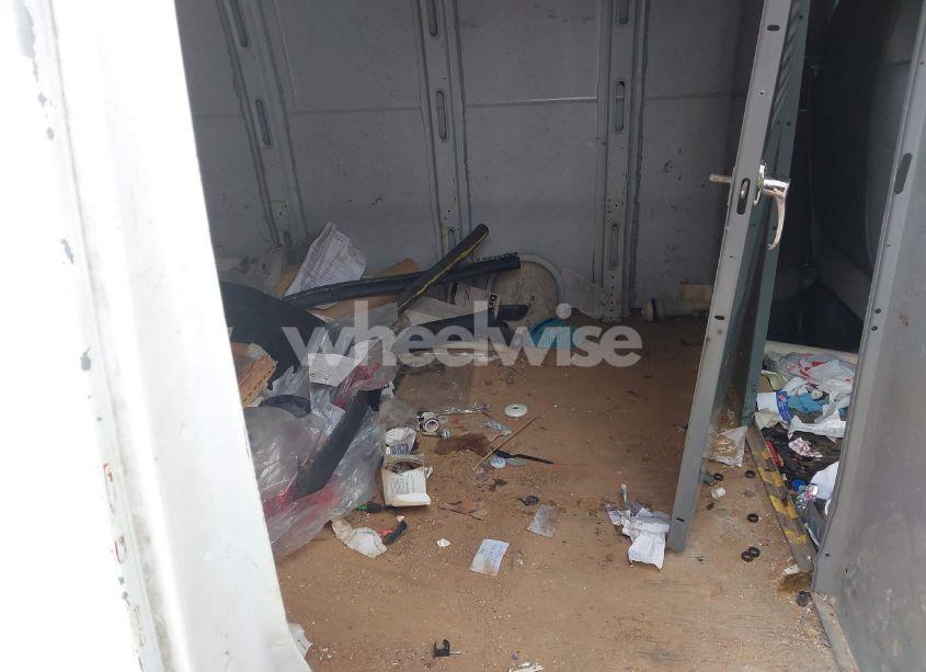 Photo 8 of 2006 Chevrolet Express WORK VAN (VIN 1GCHG35UX61203475)