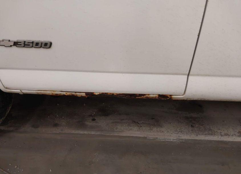 Photo 12 of 2005 Chevrolet Express (VIN 1GCHG35V151206918)