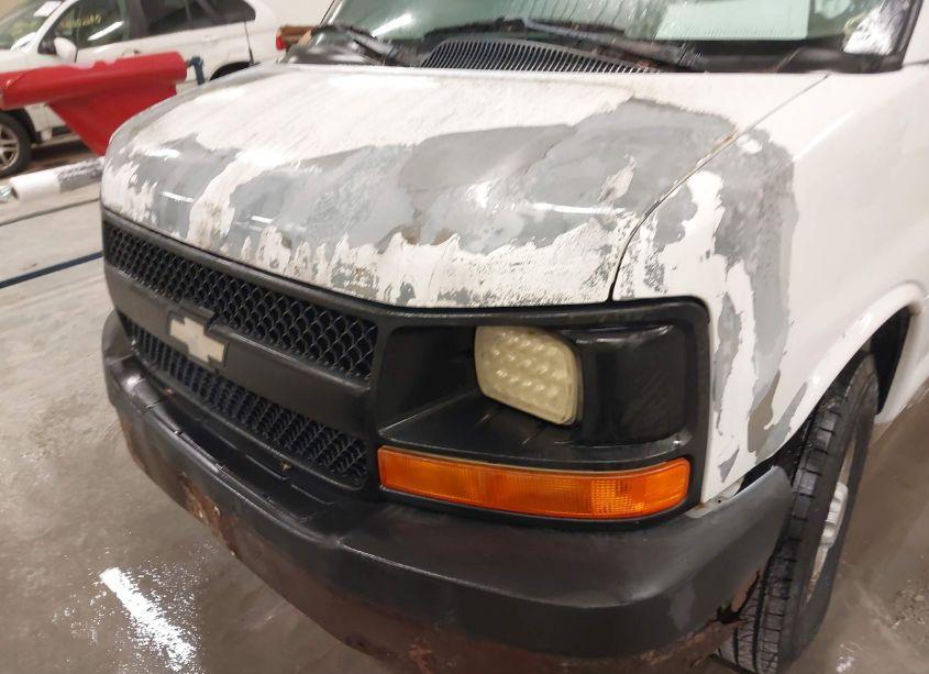 Photo 6 of 2005 Chevrolet Express (VIN 1GCHG35V151206918)