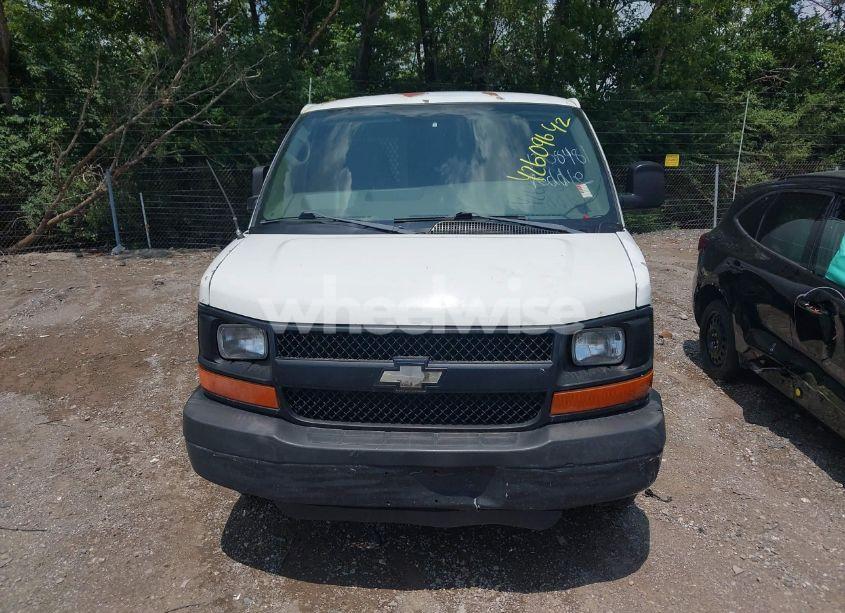 Photo 6 of 2005 Chevrolet Express (VIN 1GCHG35V751208477)