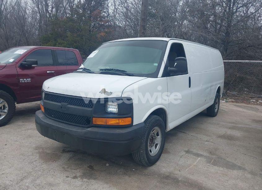Photo 2 of 2009 Chevrolet Express 3500 WORK VAN (VIN 1GCHG39K491114644)