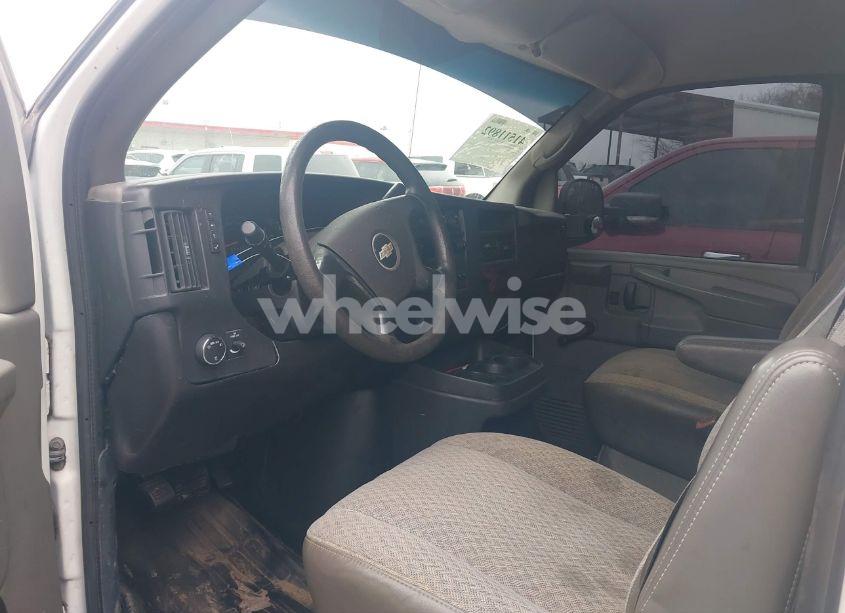 Photo 5 of 2009 Chevrolet Express 3500 WORK VAN (VIN 1GCHG39K491114644)