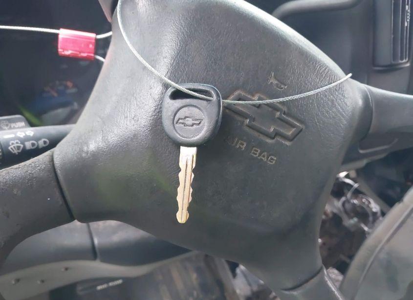 Photo 11 of 2001 Chevrolet Express (VIN 1GCHG39R811196850)