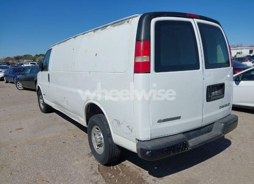 Photo 3 of 2003 Chevrolet Express (VIN 1GCHG39U031134897)