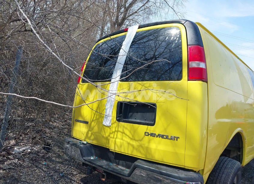 Photo 16 of 2005 Chevrolet Express (VIN 1GCHG39U151209822)