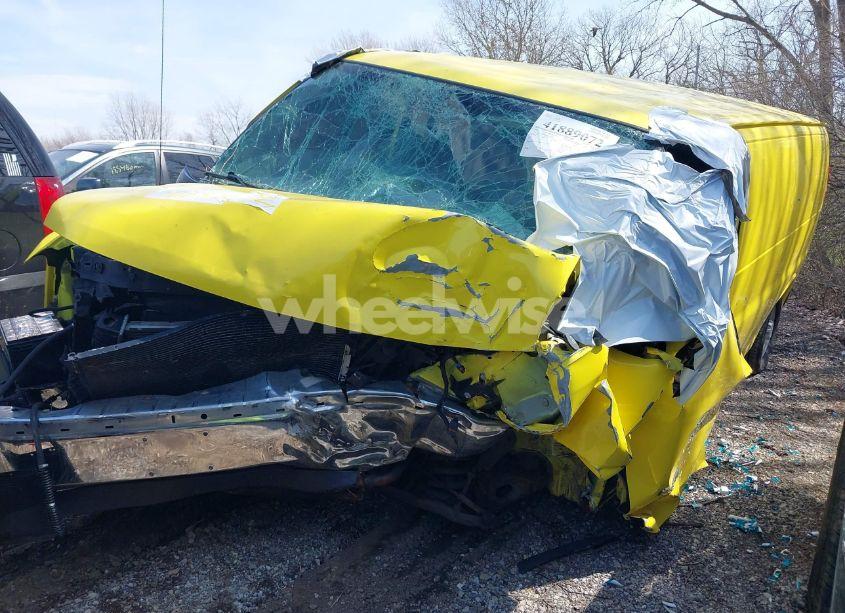 Photo 2 of 2005 Chevrolet Express (VIN 1GCHG39U151209822)