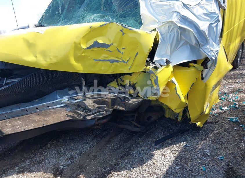 Photo 6 of 2005 Chevrolet Express (VIN 1GCHG39U151209822)