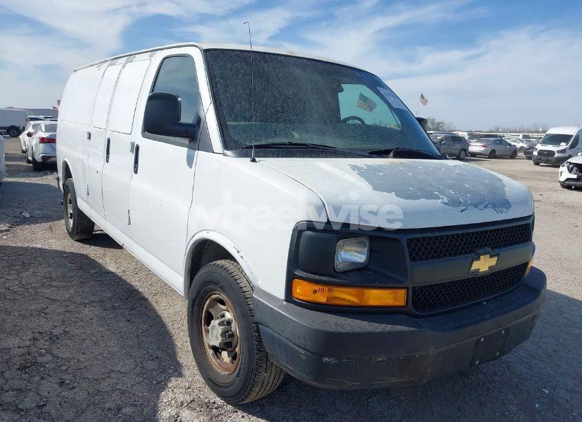 2005 Chevrolet Express (VIN 1GCHG39U351178542) main photo