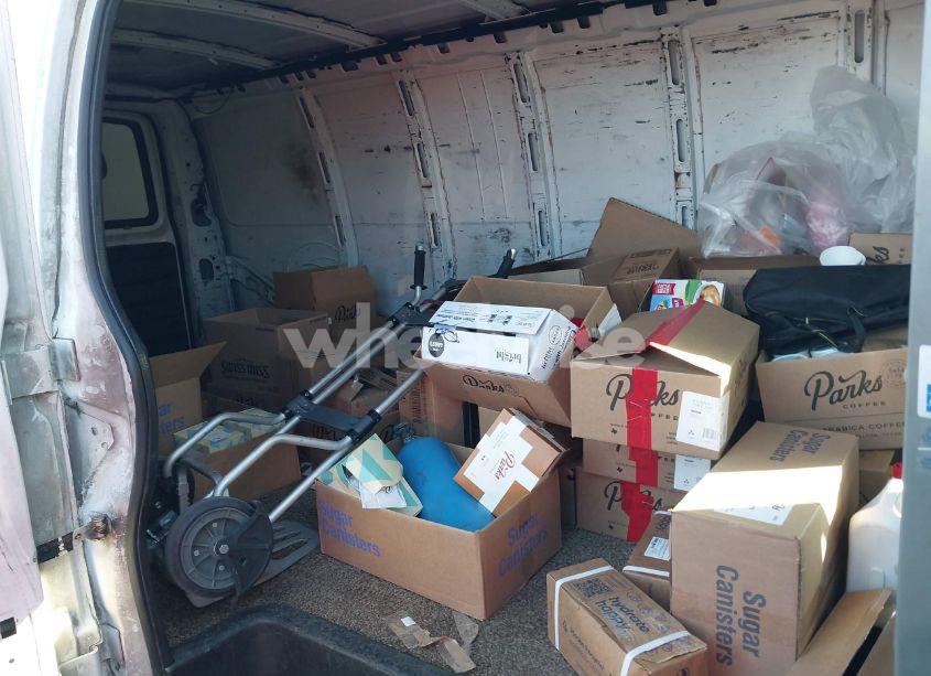 Photo 8 of 2005 Chevrolet Express (VIN 1GCHG39U351178542)