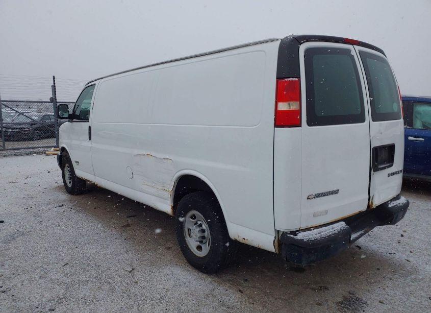 Photo 3 of 2006 Chevrolet Express WORK VAN (VIN 1GCHG39U861166114)