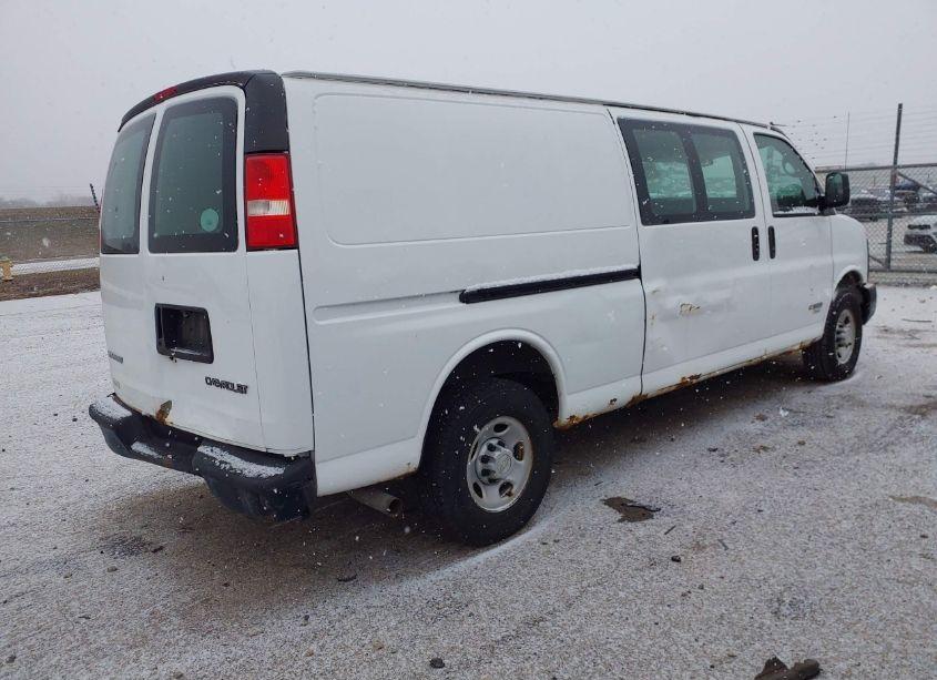 Photo 4 of 2006 Chevrolet Express WORK VAN (VIN 1GCHG39U861166114)