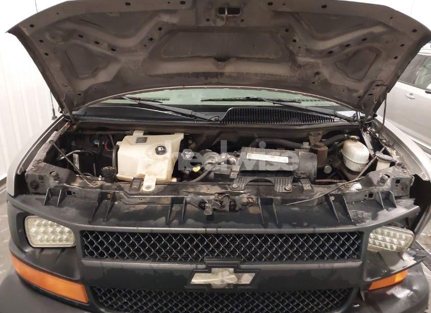 Photo 10 of 2006 Chevrolet Express WORK VAN (VIN 1GCHG39V961238348)