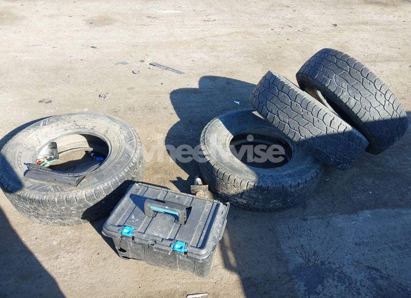 Photo 12 of 2003 Chevrolet Silverado 2500HD LT (VIN 1GCHK23103F192213)