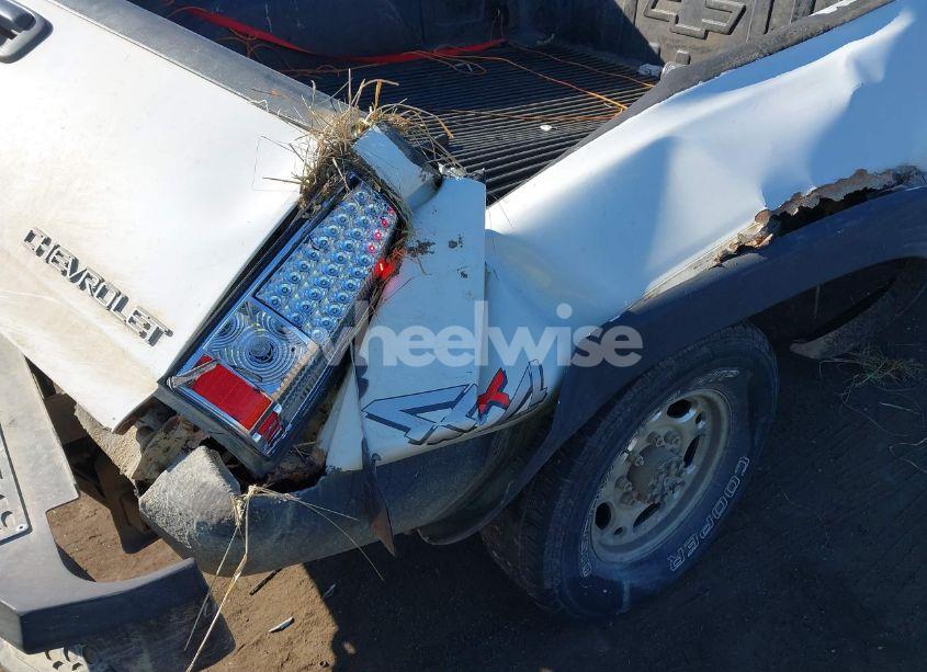 Photo 6 of 2003 Chevrolet Silverado 2500HD LT (VIN 1GCHK23103F192213)