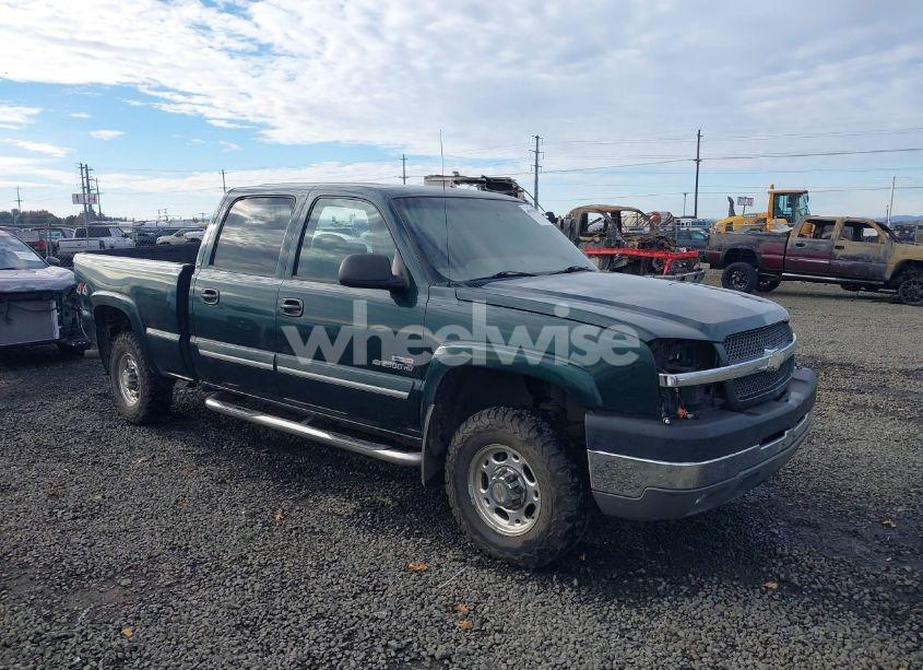 2004 Chevrolet Silverado 2500HD LS (VIN 1GCHK23104F157348) main photo