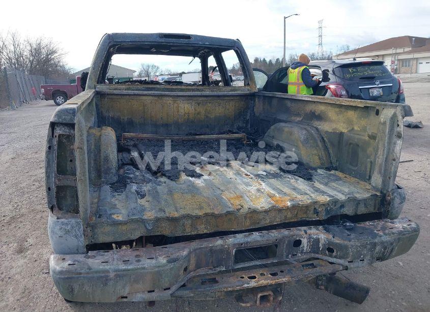 Photo 14 of 2002 Chevrolet Silverado 2500HD LS (VIN 1GCHK23112F222642)