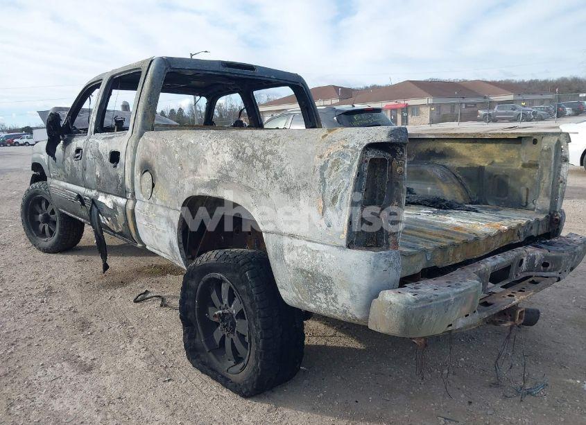 Photo 3 of 2002 Chevrolet Silverado 2500HD LS (VIN 1GCHK23112F222642)