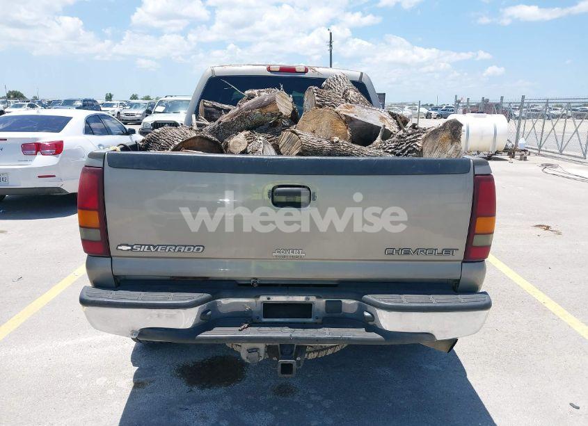 Photo 16 of 2002 Chevrolet Silverado 2500HD LT (VIN 1GCHK23122F204943)