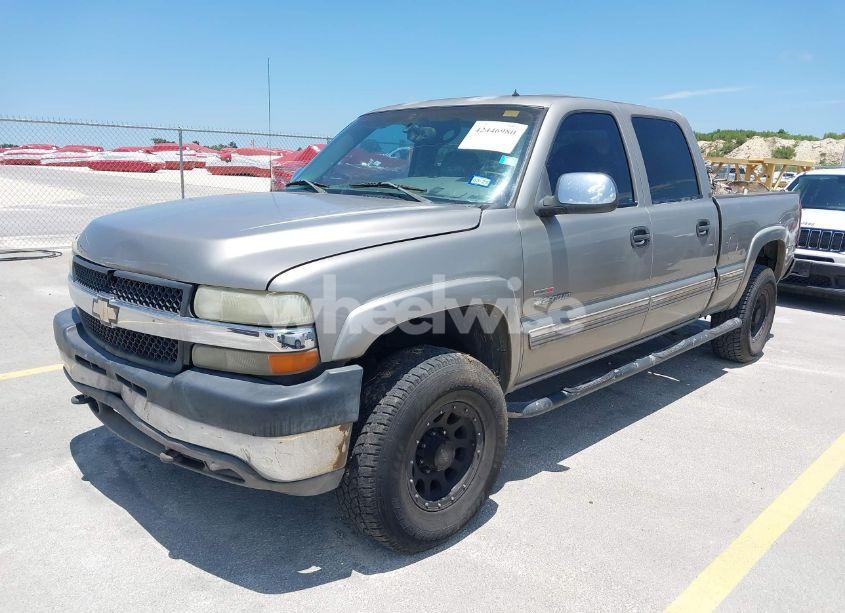 Photo 2 of 2002 Chevrolet Silverado 2500HD LT (VIN 1GCHK23122F204943)