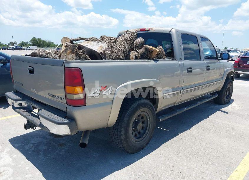 Photo 4 of 2002 Chevrolet Silverado 2500HD LT (VIN 1GCHK23122F204943)