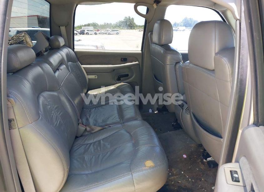 Photo 8 of 2002 Chevrolet Silverado 2500HD LT (VIN 1GCHK23122F204943)