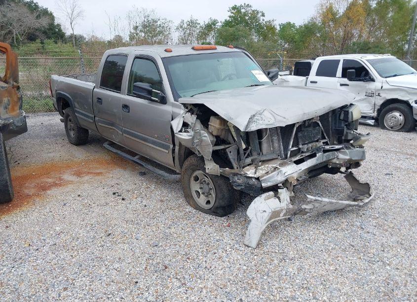 2003 Chevrolet Silverado 2500HD (VIN 1GCHK23123F116993) main photo
