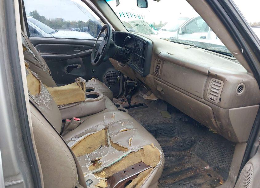 Photo 5 of 2003 Chevrolet Silverado 2500HD (VIN 1GCHK23123F116993)