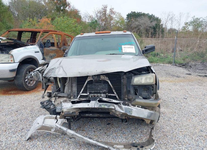 Photo 6 of 2003 Chevrolet Silverado 2500HD (VIN 1GCHK23123F116993)