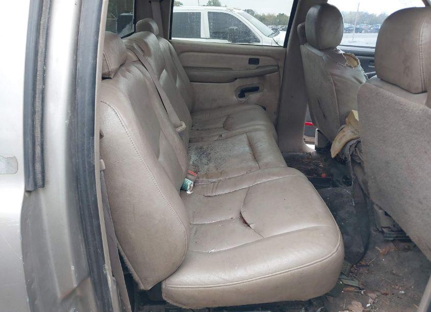 Photo 8 of 2003 Chevrolet Silverado 2500HD (VIN 1GCHK23123F116993)