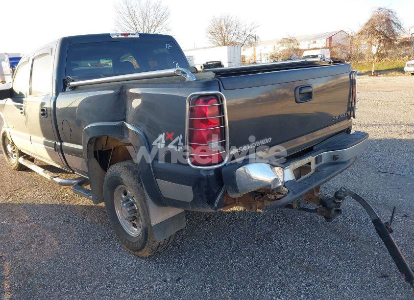 Photo 17 of 2004 Chevrolet Silverado 2500HD LS (VIN 1GCHK23124F102495)