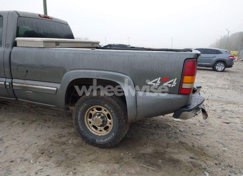 Photo 14 of 2001 Chevrolet Silverado 2500HD LS (VIN 1GCHK23131F114232)