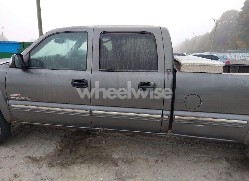 Photo 15 of 2001 Chevrolet Silverado 2500HD LS (VIN 1GCHK23131F114232)