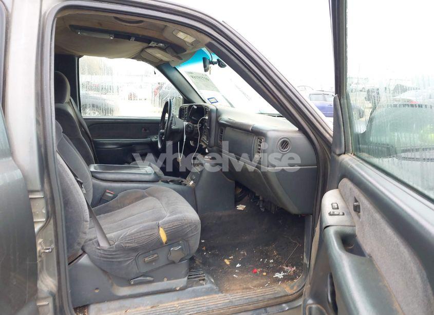 Photo 5 of 2001 Chevrolet Silverado 2500HD LS (VIN 1GCHK23131F114232)