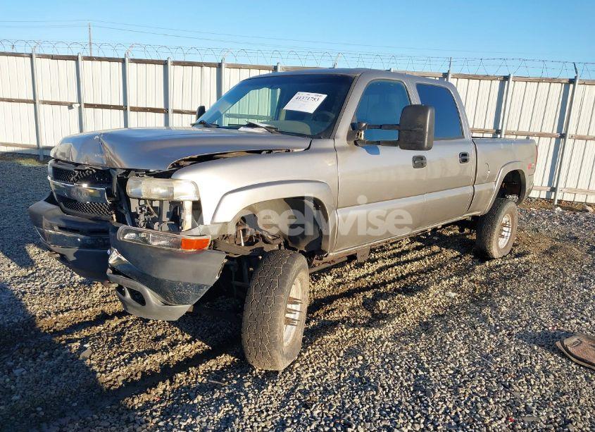 Photo 2 of 2002 Chevrolet Silverado 2500HD LS (VIN 1GCHK23132F143019)