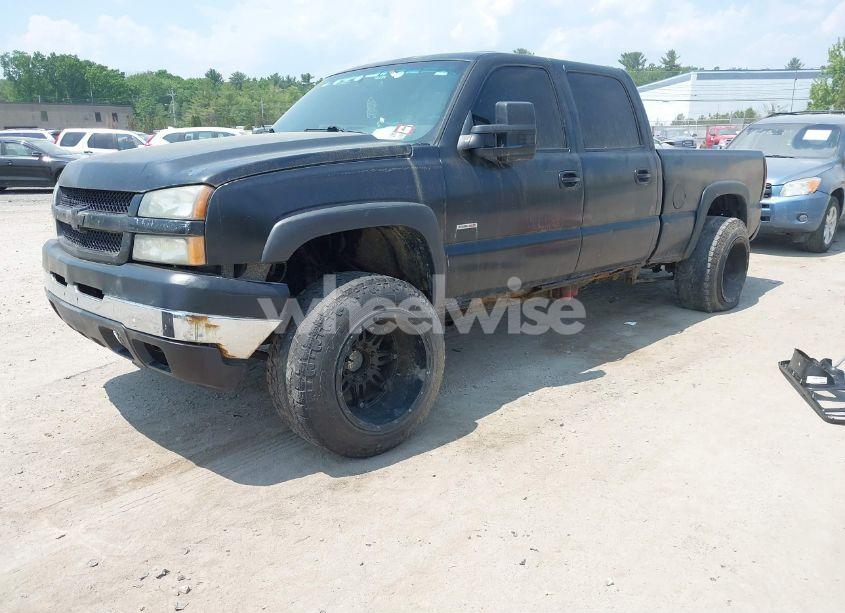 Photo 2 of 2002 Chevrolet Silverado 2500HD LS (VIN 1GCHK23132F191829)
