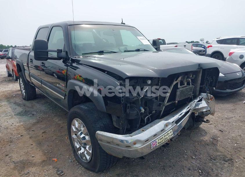 2003 Chevrolet Silverado 2500HD LT (VIN 1GCHK23133F207402) main photo