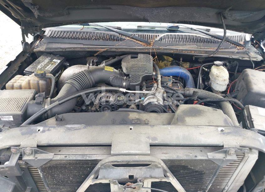 Photo 10 of 2003 Chevrolet Silverado 2500HD LT (VIN 1GCHK23133F207402)