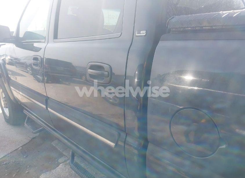 Photo 14 of 2003 Chevrolet Silverado 2500HD LS (VIN 1GCHK23133F217606)