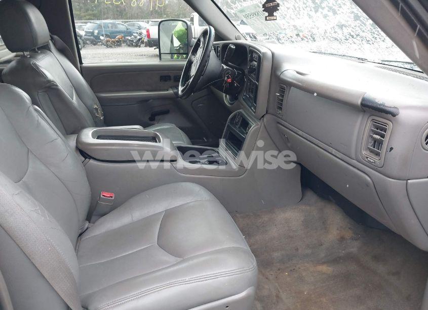 Photo 5 of 2003 Chevrolet Silverado 2500HD LT (VIN 1GCHK23143F129826)